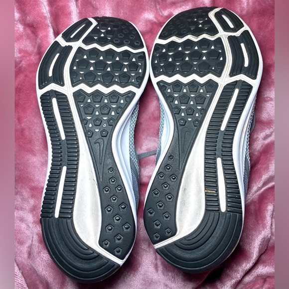 Nike Downshifter, Women’s Grey White Running Shoes, AR4947-001, 9 - Picture 5 of 5